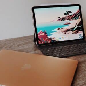 Photo Laptop and money