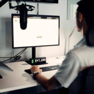 Photo Laptop and money