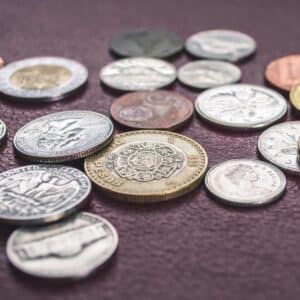 Photo Smartphone with money icon